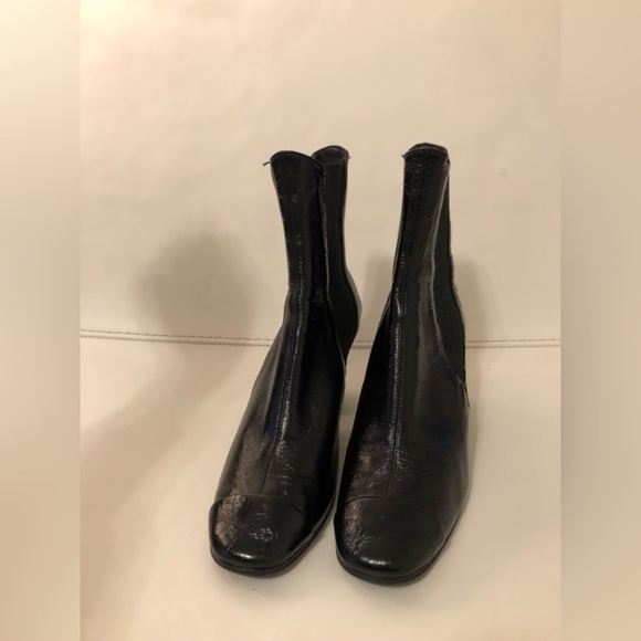 Chanel booties - Picture 2 of 8